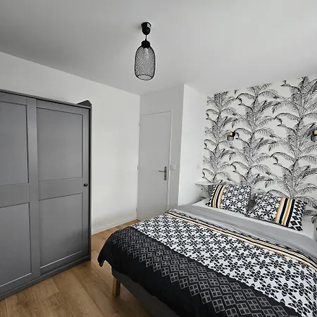 Résidence Hôtel Le Relais Amélie Clamart Esterno foto