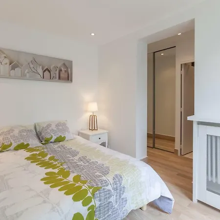 Résidence Hôtel Le Relais Amélie Clamart Esterno foto